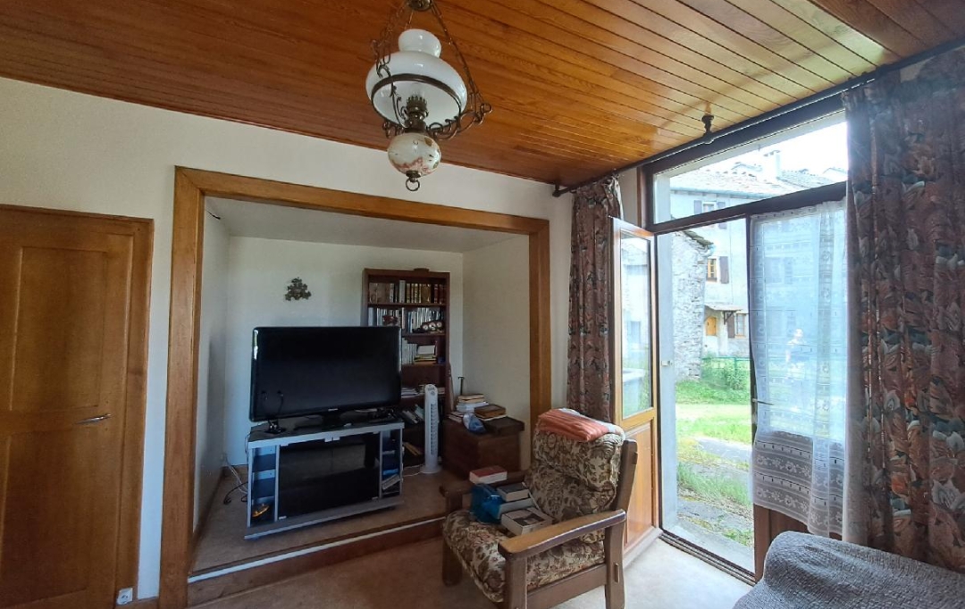 ARDECHE LOZERE IMMOBILIER : Maison / Villa | CHASSERADES (48250) | 210 m2 | 150 000 € 